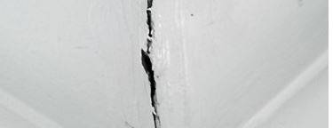 fissure verticale mur